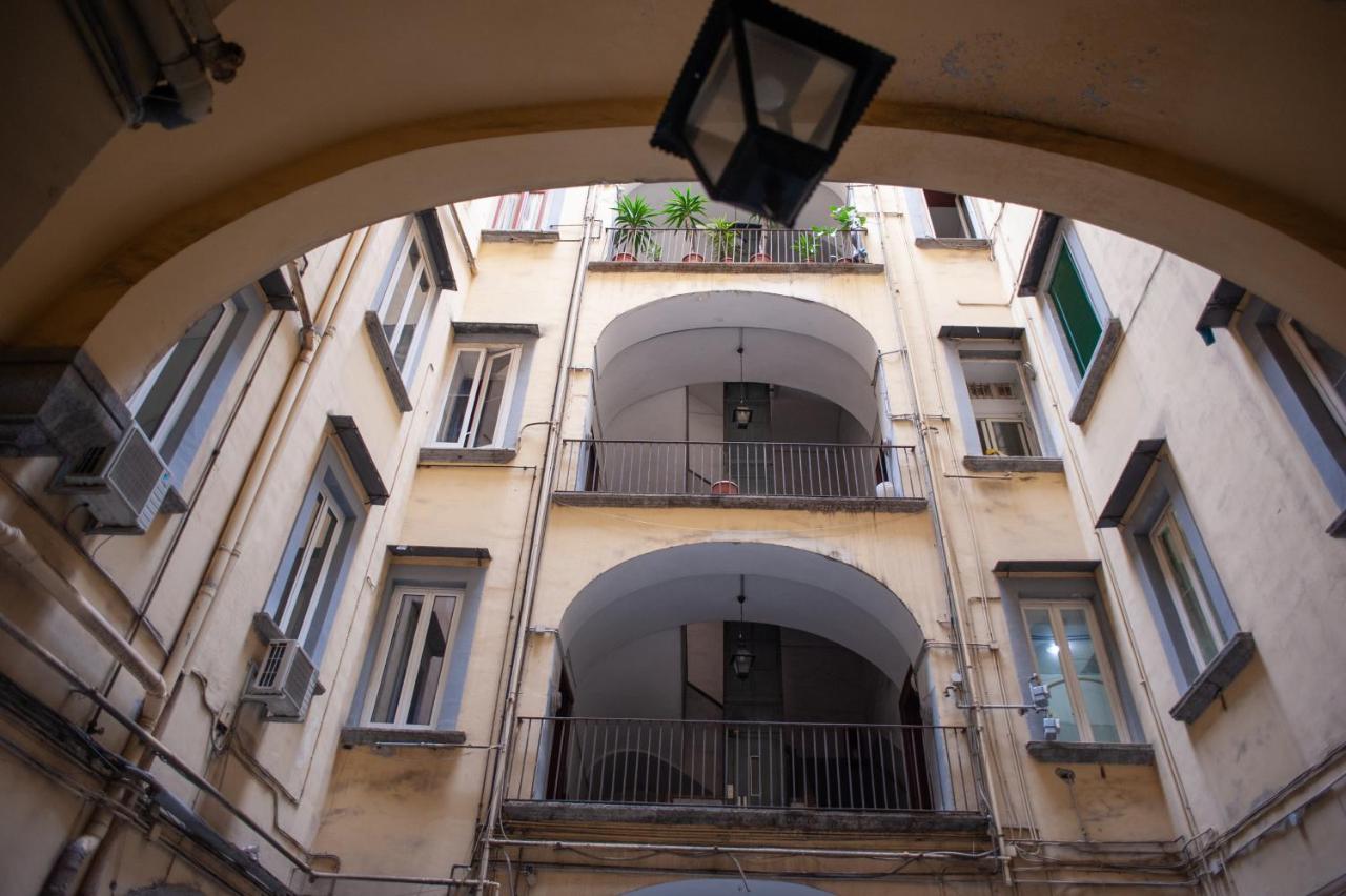 نابولي San Liborio Bed And Breakfast المظهر الخارجي الصورة