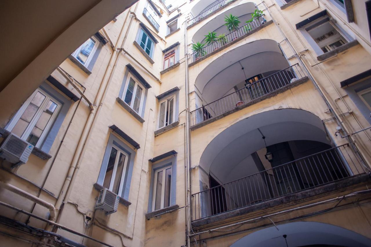 نابولي San Liborio Bed And Breakfast المظهر الخارجي الصورة